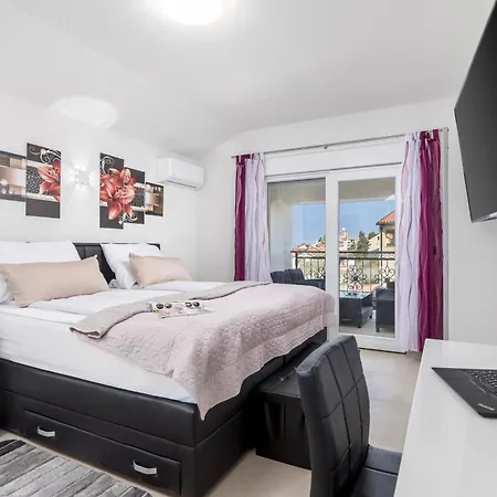 Apartment Adults Only Samantha By Irundo