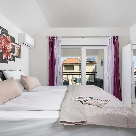 Adults Only Samantha By Irundo Apartment *