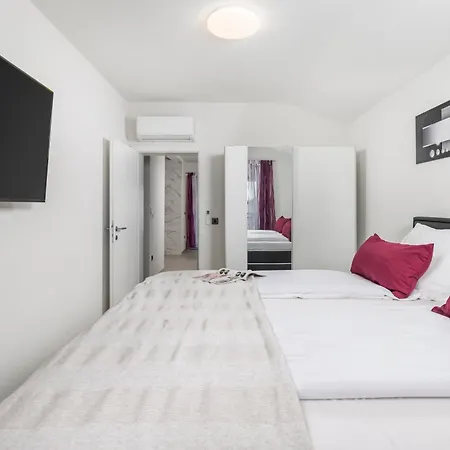 Adults Only Samantha By Irundo Apartment Rovinj